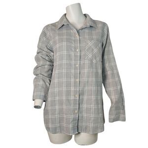 Womans Old Navy Gray Plaid The Classic Shirt Button Down